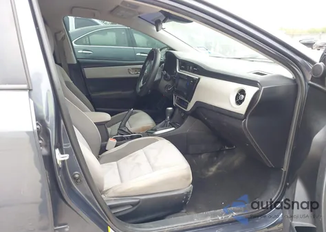 2017 Toyota Corolla Le z USA, uszkodzony, nr VIN 5YFBURHE1HP700662